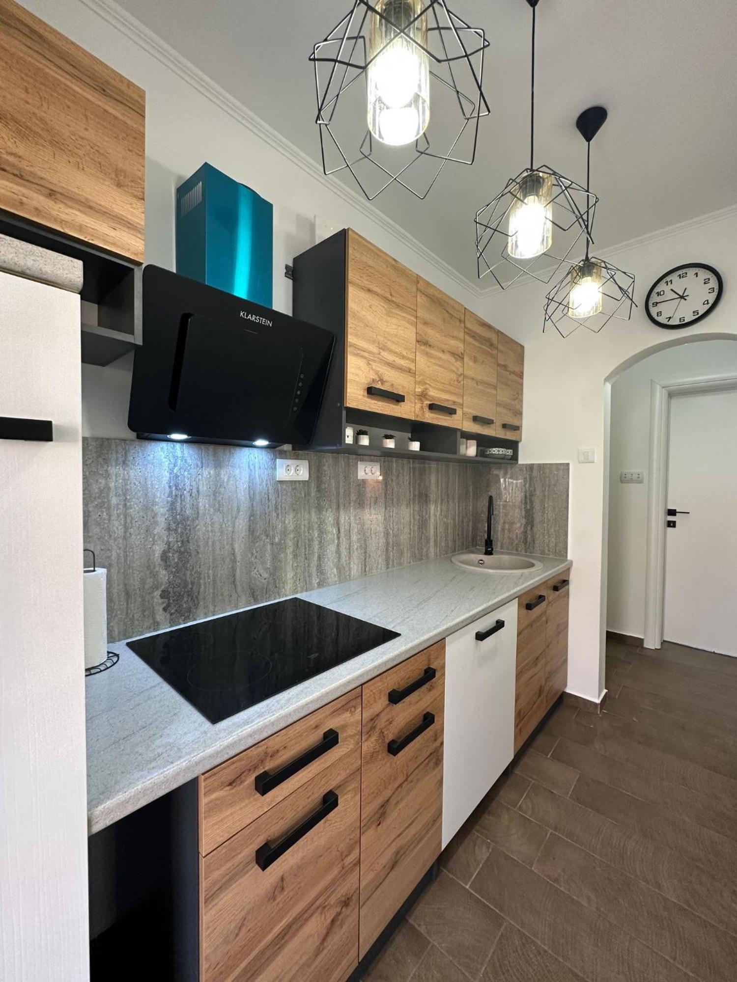 Apartments Brac Супетар Экстерьер фото